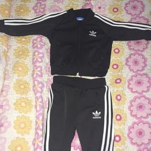 Adidas track suit size:3-6M